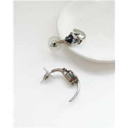 Стильные серьги