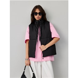 Утепленный женский жилет с воротником-стойкой цвет-черный