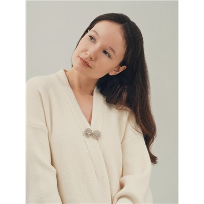 Зажим для кардигана «Кружево», цвет белый в серебре