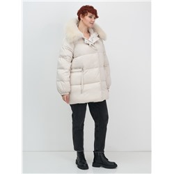Куртка зимняя женская с мехом и капюшоном тренд бежевого цвета 7639B