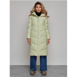 Пальто утепленное молодежное зимнее женское светло-зеленого цвета 52325ZS