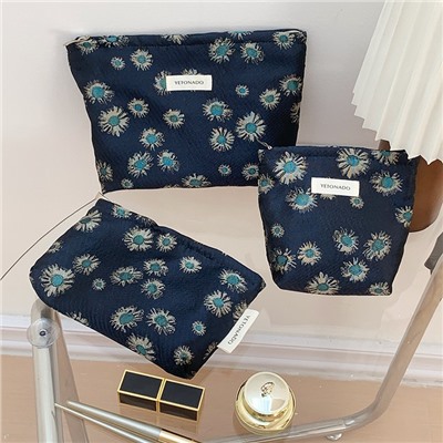 High quality retro cosmetic bag, shoulder bag, universal small clutch bag, organizer bag, with embroidery, flowered