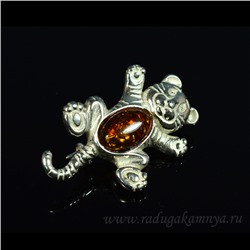 Брошь Тигр 20*32мм с янтарём в посеребрении цв.коньячный
