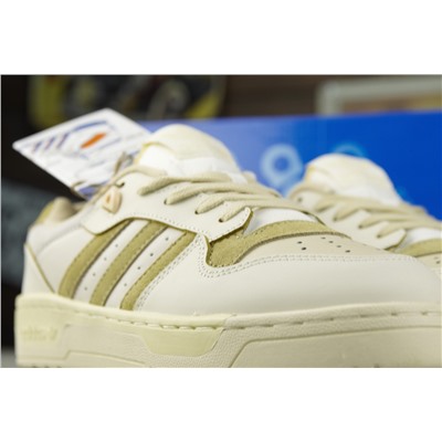Adidas Rivalry Low 86 из натуральной кожи и замши