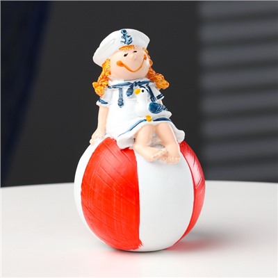 Фигурка «Девочка-морячка на шаре», красный, 12 см