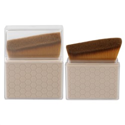 Kristaller Профессиональная скошенная кисть для макияжа с защитным футляром / Kabuki Beauty Brush, бежевый