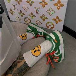 Sports brand cotton knee socks for men and women, European style, mid-length