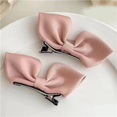 Заколки-бантики для волос на зажиме 2 штуки, Размер 5 см.