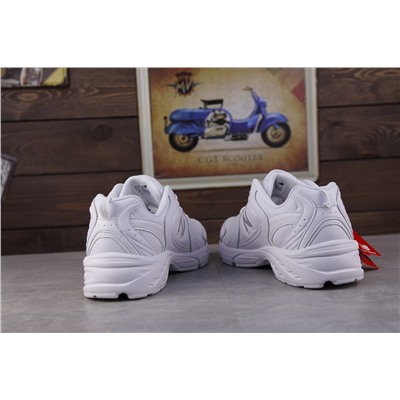 New Balance MR530 из комбинированной кожи