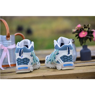 Зимние Asics Gel-Kahana 8 из разных материалов