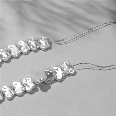 Бусины пластиковые на нити «Бабочка», 1×0.7×0.3 см, набор 110 шт., цвет белый