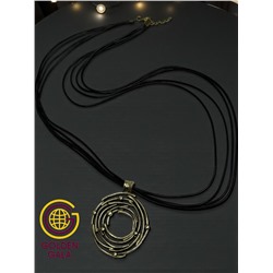 Кулон на кожаном шнурке "Женская грация" Арт КШ2130/01