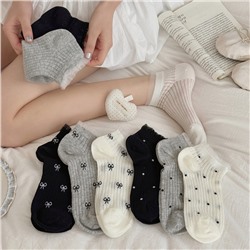 Spring and summer thin lace lace socks for women with ballet style bow Korean version polka dot casual solid color versatile boat socks