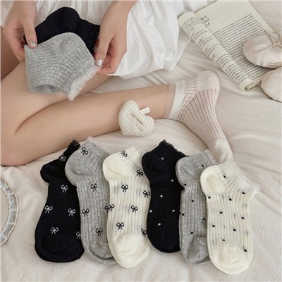 Spring and summer thin lace lace socks for women with ballet style bow Korean version polka dot casual solid color versatile boat socks