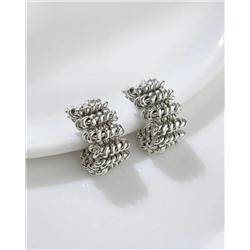 Стильные серьги