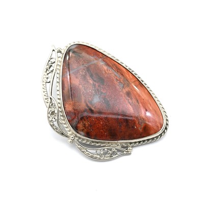 Брошь из яшмы " Грация " 48*33мм.