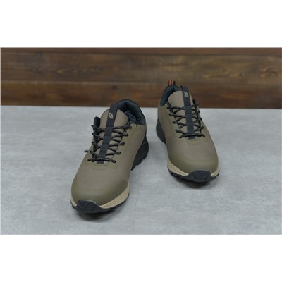 Низкие трекинговые The North Face c мехом