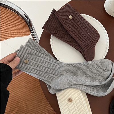 songmu Demi-season warm atmospheric wooden velvet knee socks, mid-length