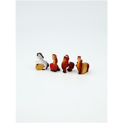 Сувенир новогодний «Фигурка лошадь 2026», набор 4 шт., полистоун