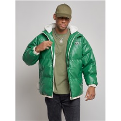 Куртка из экокожи мужская с плюшевым капюшон зеленого цвета 28132Z