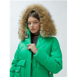 Куртка женская зимняя с мехом енот премиум класса зеленого цвета 3141Z