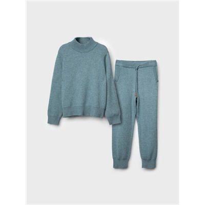 Комплект для девочки: джемпер, брюки