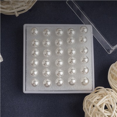 Серьги пусеты QF «Жемчужинки», 15 пар, бусинки d=8 мм, белые в серебре