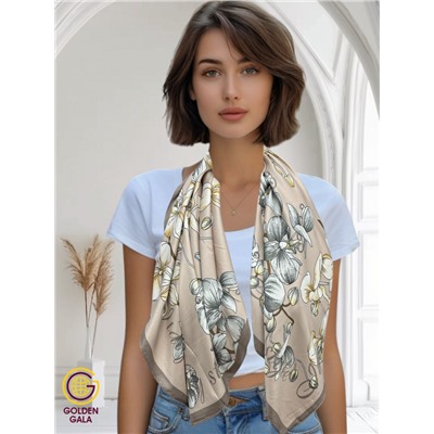 Платок шелковый Арт М43/4 (бежевый с темно-бежевой каймой)