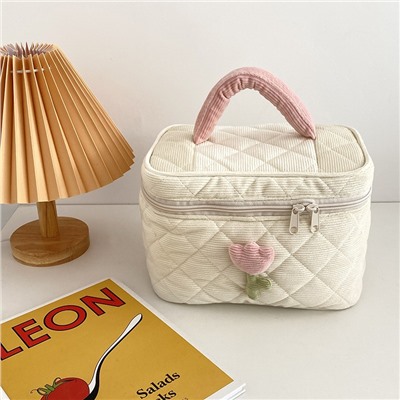 Дорожная косметичка "Flower" white, 23*15,5*16 см
