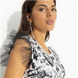 Платье прямого кроя, Обезоруживающий образ