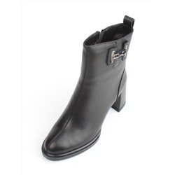 04-M3-L810 BLACK Ботинки зимние женские (натуральная кожа, натуральный мех)