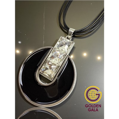 Кулон на кожаном шнурке "Женская грация" Арт КШ2130/26