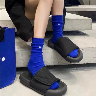 Cotton design sports colored knee socks for men and women, ethnic style, with embroidery