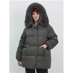 Куртка зимняя женская с мехом и капюшоном тренд темно-зеленого цвета 7639TZ