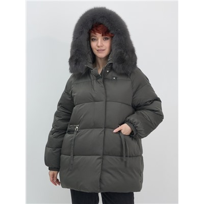 Куртка зимняя женская с мехом и капюшоном тренд темно-зеленого цвета 7639TZ