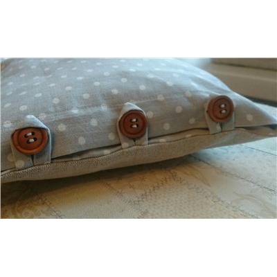 “Кот на пуфике”