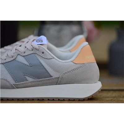 New Balance cl runner TM из натуральной замши и нейлона