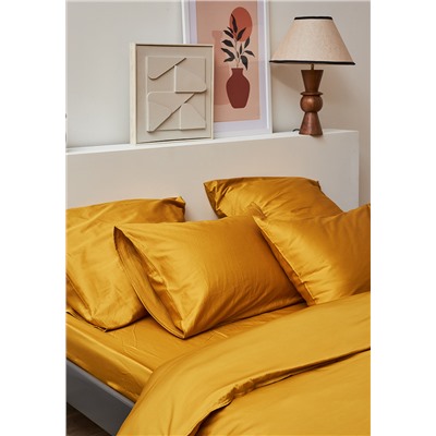 Комплект постельного белья из премиального сатина горчичного цвета из коллекции Essential, 200х220 см