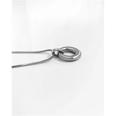 Кулон на цепочке