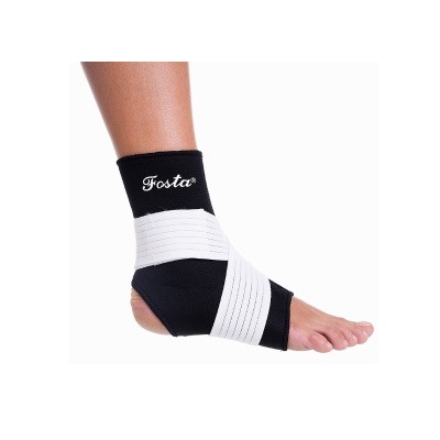 F 2223 Фиксатор голеностопный неопреновый с дополнительными стяжками Fosta р.S