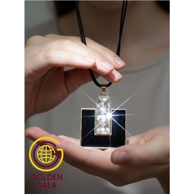 Кулон на кожаном шнурке "Женская грация" Арт КШ2130/29