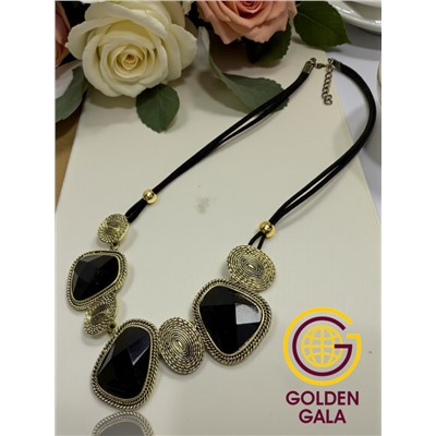 Колье на кожаном шнурке "Женская грация" Арт КШ2130/31