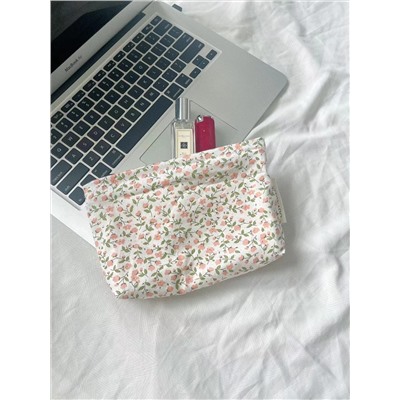 Fresh capacious cosmetic bag, handheld organizer bag, wallet, high-end
