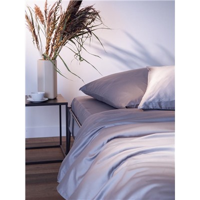 Простыня из премиального сатина светло-серого цвета из коллекции Essential, 180х270 см