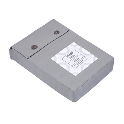 Простыня на резинке из премиального сатина светло-серого цвета из коллекции Essential, 200х200х30 см