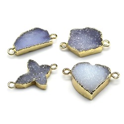 Коннектор с друзой агата в золотистом обрамлении цв.сиреневый.