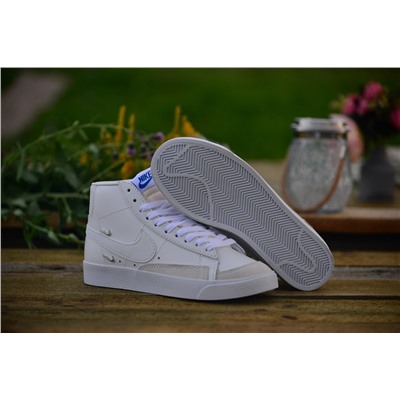 Nike Blazer Mid 77 SE из натуральной прочной кожи