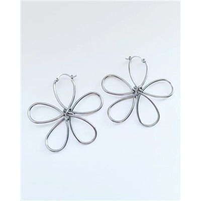 Стильные серьги