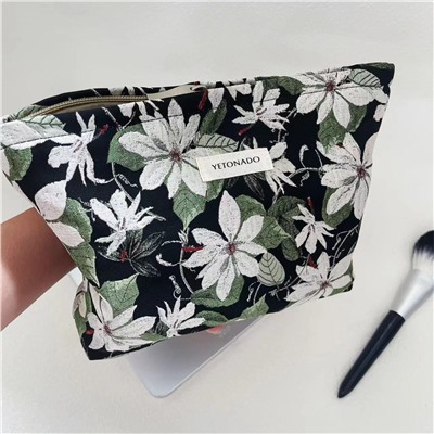 Handheld small clutch bag, cosmetic bag with zipper