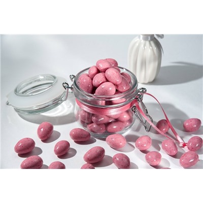 Драже "Миндаль в йогуртовом шоколаде с сублиматом брусники - Tropica Premium"